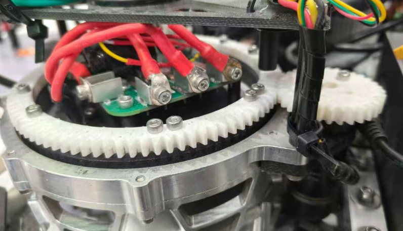 把工业制造能力，交到未来工程师手中